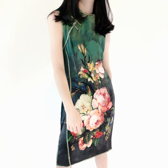 Vintage Silk Green Mandarin Dress🦆 - Picture 2 of 5